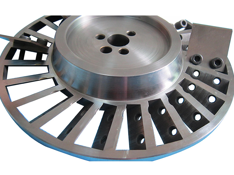 得人固定刀、切粒刀、造粒刀盘、精密滚筒、电极板、激光设备零件,陶瓷压轮、深圳分切刀、定制极耳切刀、不锈钢包胶滚筒等核心精密配件