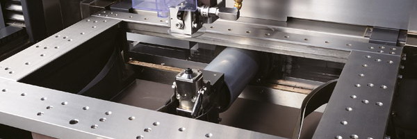 得人夹头、精密滚筒、电极板、激光设备零件，陶瓷压轮、深圳分切刀、定制极耳切刀、不锈钢包胶滚筒等核心精密配件